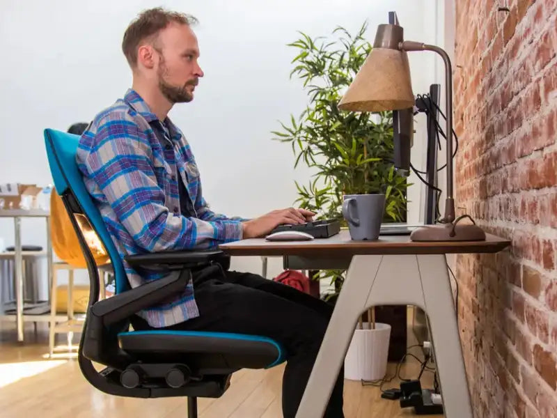 5 Ergonomiska Tips för Kontoret – Minska Smärta & Öka Produktivitet