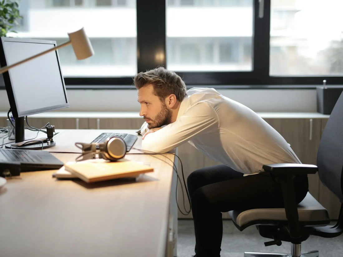 Hur ergonomiska sittkuddar kan förbättra din hållning och minska ryggsmärtor